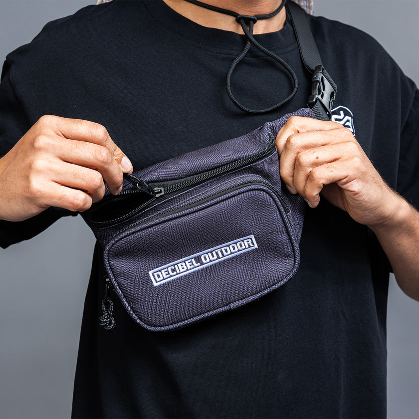 064. Decibel Fanny pack all over